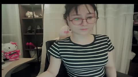 DANA KIM online show from February 20, 2:41 pm