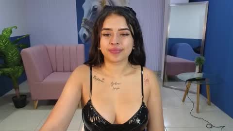 Kaitlyn online show from February 22, 8:11 pm