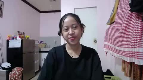 Snapshot of lovely_kera chatting on October 22, 4:30 pm Lovely kera online show from October 22, 4:30 pm