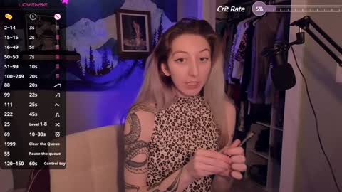 lovelylittlelucyy online show from December 14, 10:18 pm