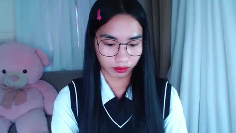 lovelymae18 online show from December 10, 4:13 am