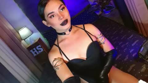 lovelymiss_shyna11 online show from February 9, 10:19 am
