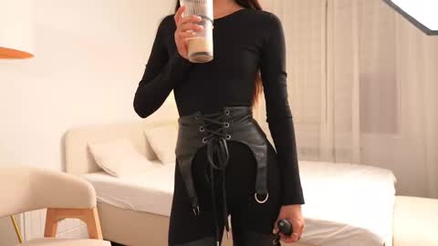 kim online show from November 27, 1:19 pm