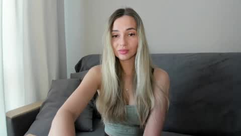Lovely Rose online show from May 23, 11:17 am