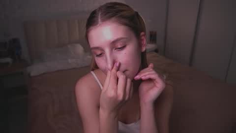 Anna online show from February 26, 7:39 pm