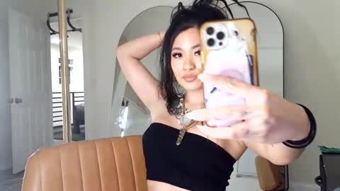 lovelyxmacii online show from February 26, 6:17 am