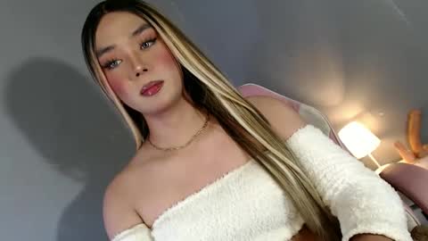 lovers moon22 online show from January 18, 9:55 pm