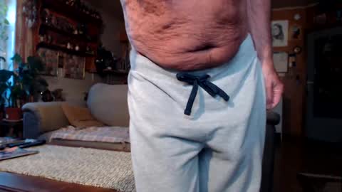 Snapshot of lovetobenaked10 chatting on January 30, 4:13 pm aaron online show from January 30, 4:13 pm