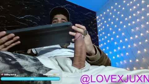 lovexjuxn77 online show from April 16, 10:23 pm