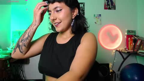 loving_alma online show from October 10, 7:14 am