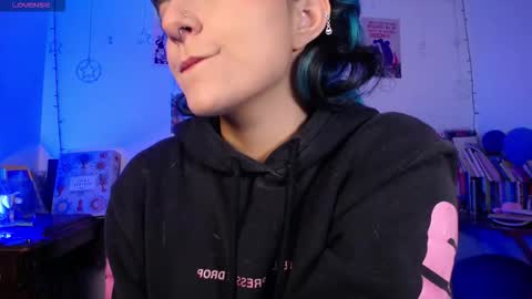 loving_alma online show from February 22, 1:42 am