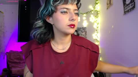 loving_alma online show from April 11, 3:33 am