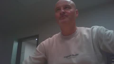 Snapshot of lovmann chatting on February 8, 4:57 pm lovmann online show from February 8, 4:57 pm