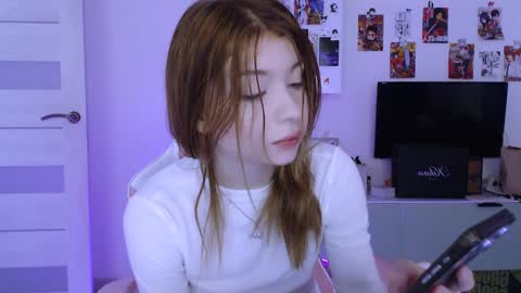 Snapshot of lower_angel chatting on December 8, 2:25 am Loly online show from December 8, 2:25 am