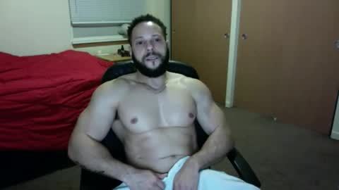 lskinnatty online show from March 11, 2:47 am