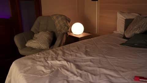  ---Goys incredible photographs online show from November 26, 4:59 pm