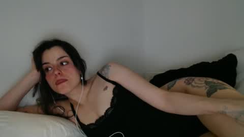 luana online show from December 14, 10:49 pm