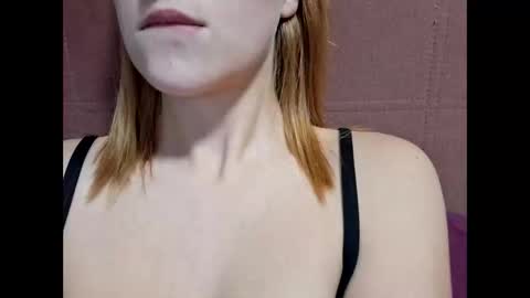 LuanjaSweet online show from December 3, 11:16 pm