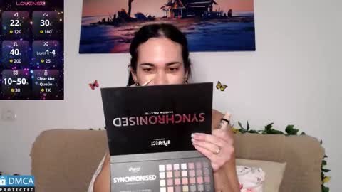 luara_ online show from January 13, 12:35 pm