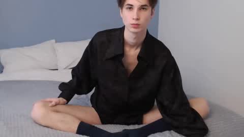 lucacharm online show from March 5, 7:38 am