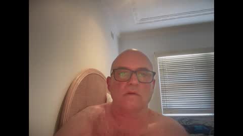 lucas10004 online show from December 27, 1:32 am