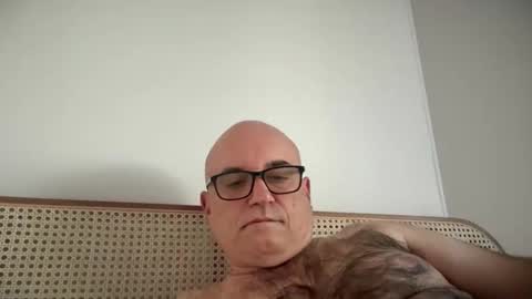 lucas10004 online show from October 1, 6:23 am