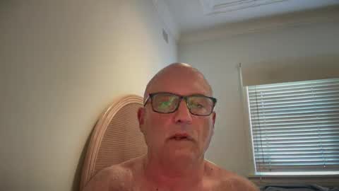 lucas10004 online show from February 6, 11:48 pm