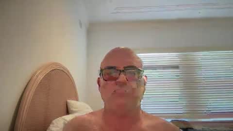 lucas10004 online show from December 23, 2:35 am