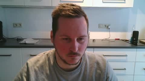 Lucas online show from February 4, 9:49 am