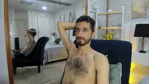 Lucas online show from August 2, 2:35 am
