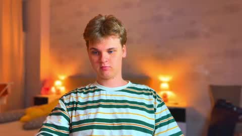 Lucas Gill online show from April 21, 5:09 pm