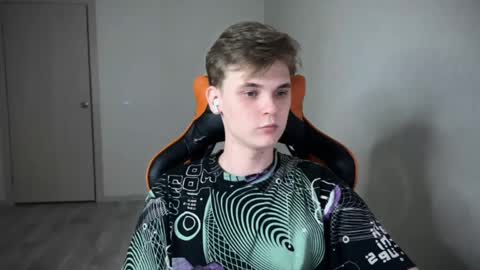 Lucas Gill online show from December 27, 5:26 pm