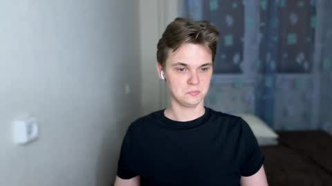 Lucas Gill online show from December 10, 12:27 pm