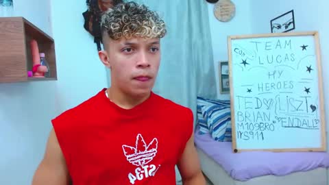 Snapshot of lucas_luxx1 chatting on October 22, 12:14 am Lucas Luxx online show from October 22, 12:14 am