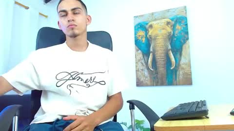 Lucas online show from April 30, 8:57 pm