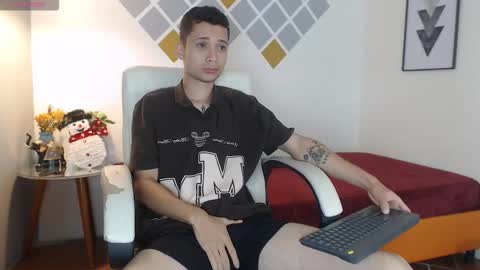 LucassSmith11 online show from February 21, 3:04 pm