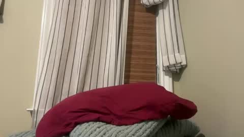 lucca_d123 online show from January 17, 7:51 am