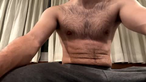lucca_d123 online show from May 1, 7:35 am