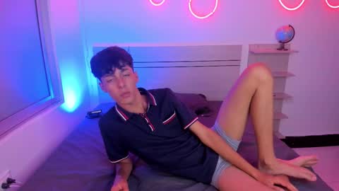 Luccas Ferreira online show from November 15, 7:26 pm