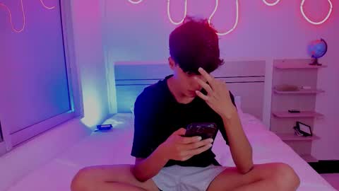 Luccas Ferreira online show from December 3, 7:47 pm