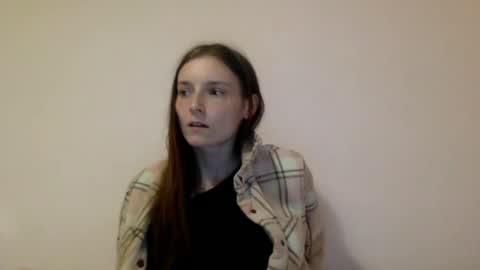Luci Layne online show from June 20, 1:28 pm