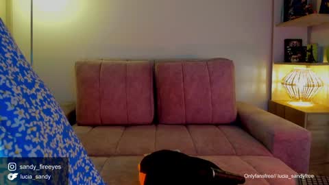 Lu   Intagramsandy fireeyes online show from September 14, 11:50 pm