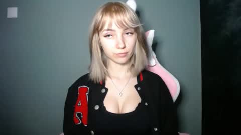 Lucy online show from March 29, 6:31 pm