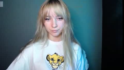 Lucy online show from November 27, 2:14 pm