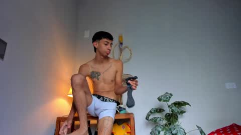 Pirulo online show from April 20, 2:09 pm