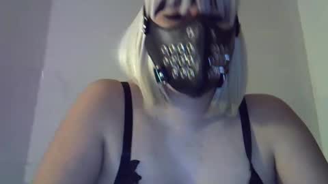 Snapshot of luciana_love22 chatting on October 21, 6:55 pm luciana_love22 online show from October 21, 6:55 pm