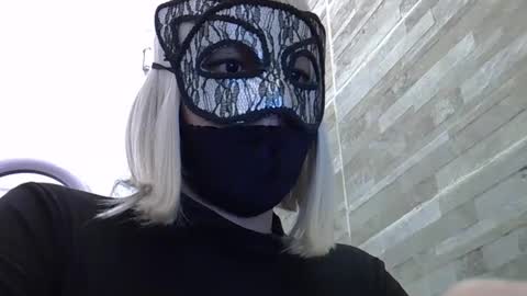 Snapshot of luciana_love22 chatting on September 15, 8:43 pm luciana_love22 online show from September 15, 8:43 pm