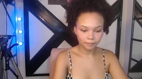 LUCIANA  online show from March 17, 11:48 am