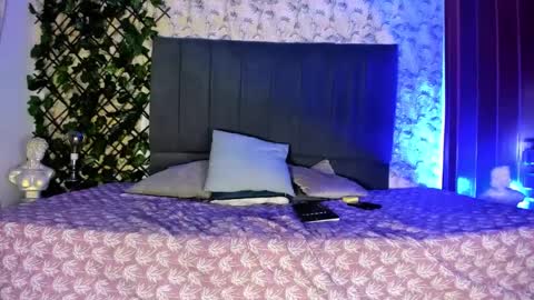 luciana_valentina online show from October 6, 11:44 pm