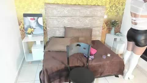 lucianablackwell online show from October 21, 6:44 pm